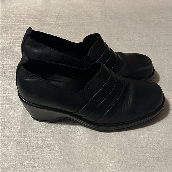 Dankso Black Leather Loafers - Picture 4 of 6